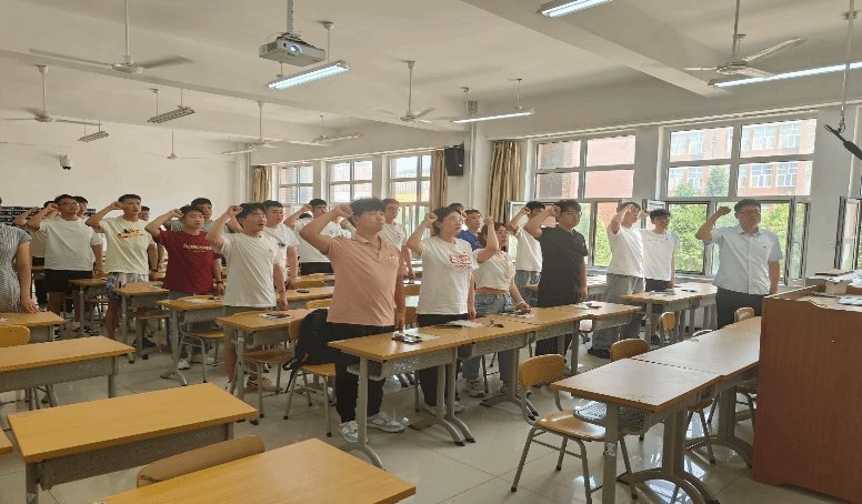 机械工程系于6月13日上午在创新楼A